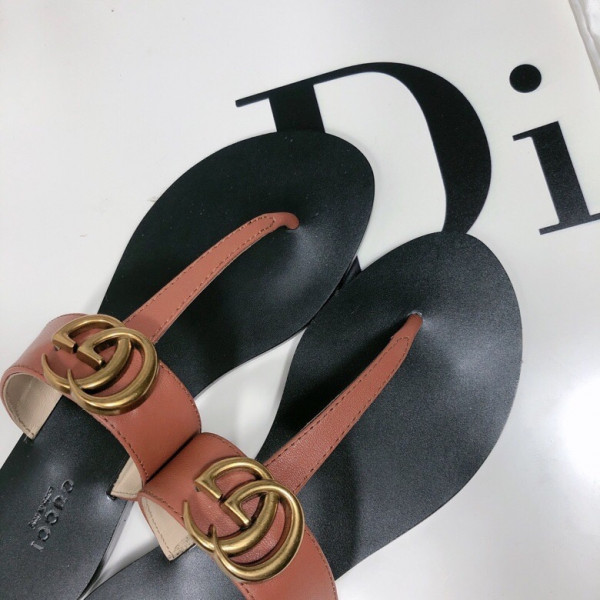 G*u*i leather thong sandal with double g