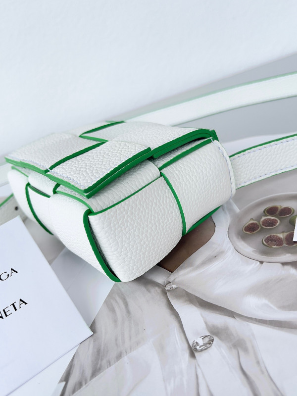 bo*te*ga Ve*ne*ta candy mini cassette-12*8*4cm