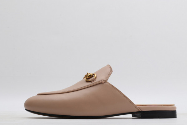 G*u*i princetown leather slipper