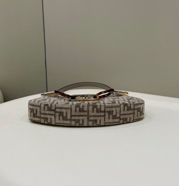 F**di o’lock swing