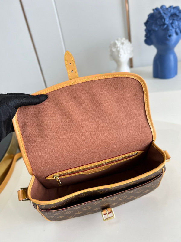 l0*is V*t0n vintage sologne