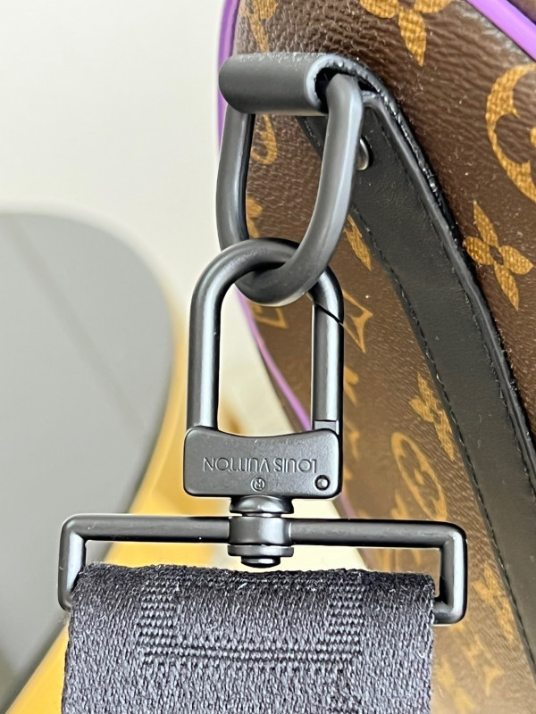 l0*is V*t0n keepall bandouliÈre 50