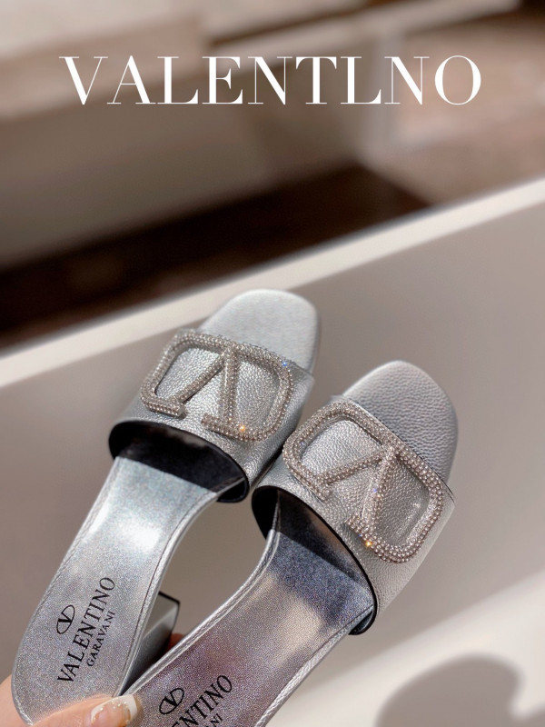 VALENTINO VLOGO SIGNATURE SLIDE SANDAL