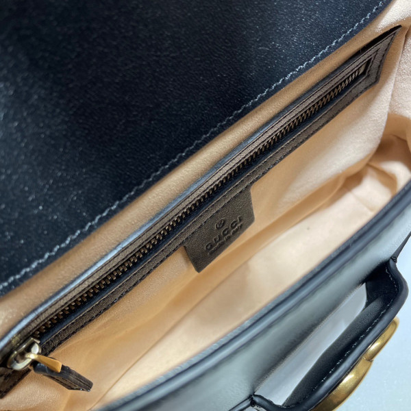 G*u*i small messenger bag with double g