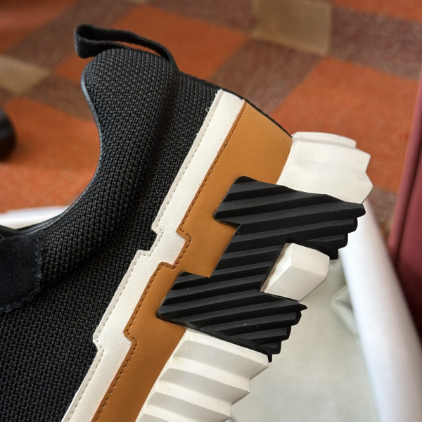 H**mes sneaker