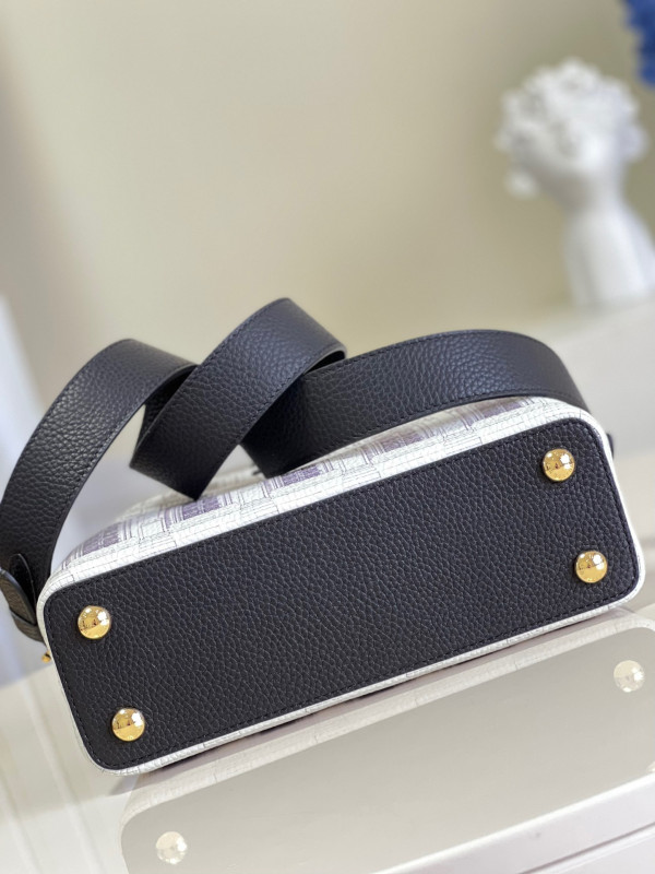 l0*is V*t0n capucines bb