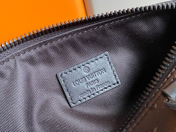 l0*is V*t0n keepall xs