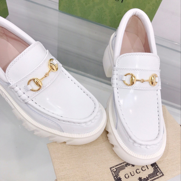 G*u*i loafer with horsebit