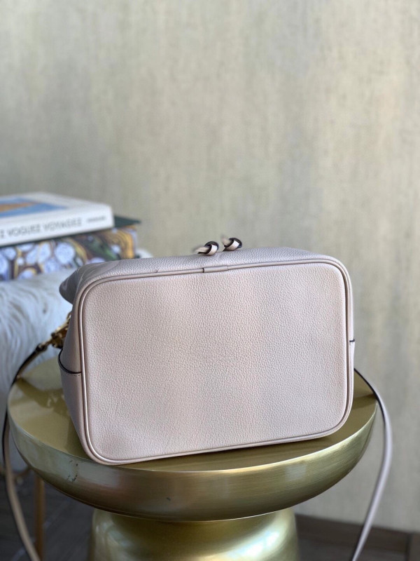 l0*is V*t0n nÉonoÉ