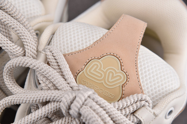 l0*is V*t0n sneakers