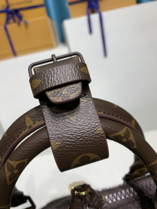 l0*is V*t0n keepall bandouliÈre 50