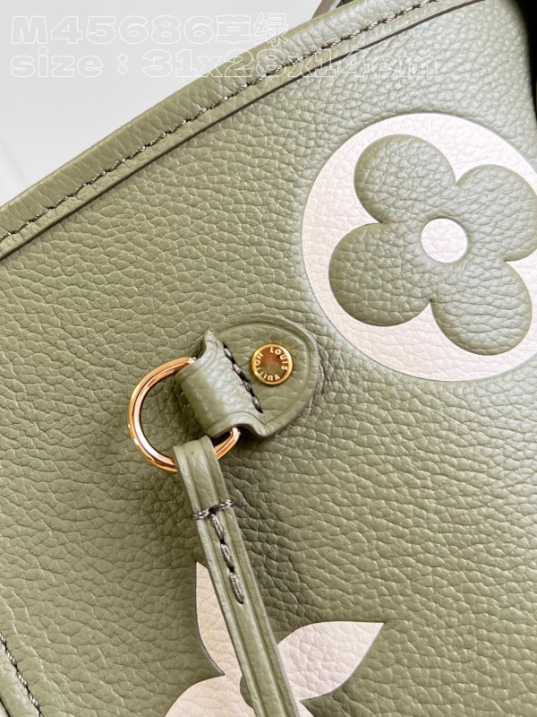 l0*is V*t0n neverfull mm