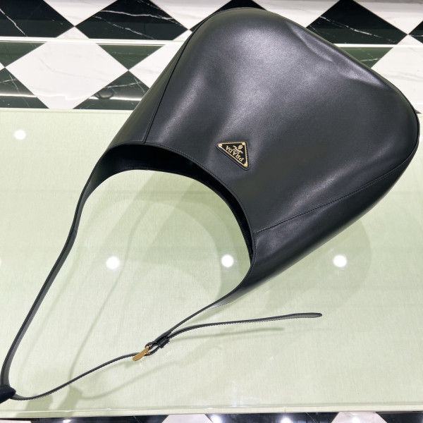 Pra*a large leather shoulder bag with topstitching