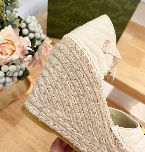G*u*i leather platform espadrille