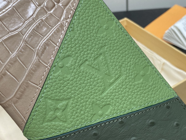 l0*is V*t0n brazza wallet-10*19*2cm