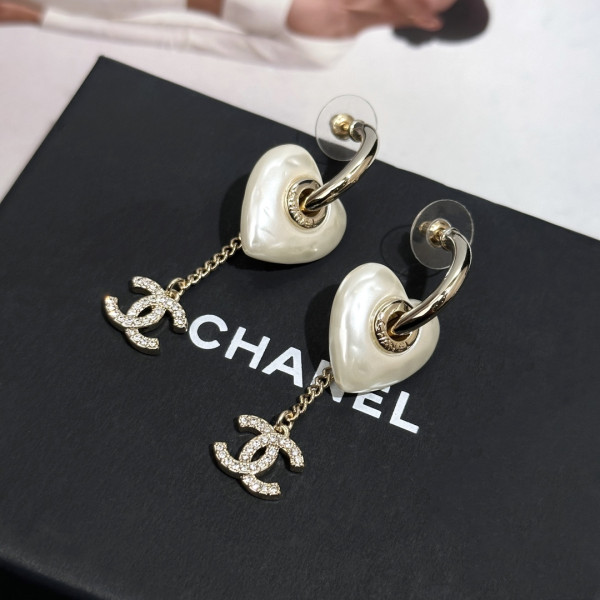 CL EARRINGS