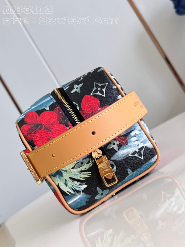 l0*is V*t0n locker dopp kit bag-23*13*12cm