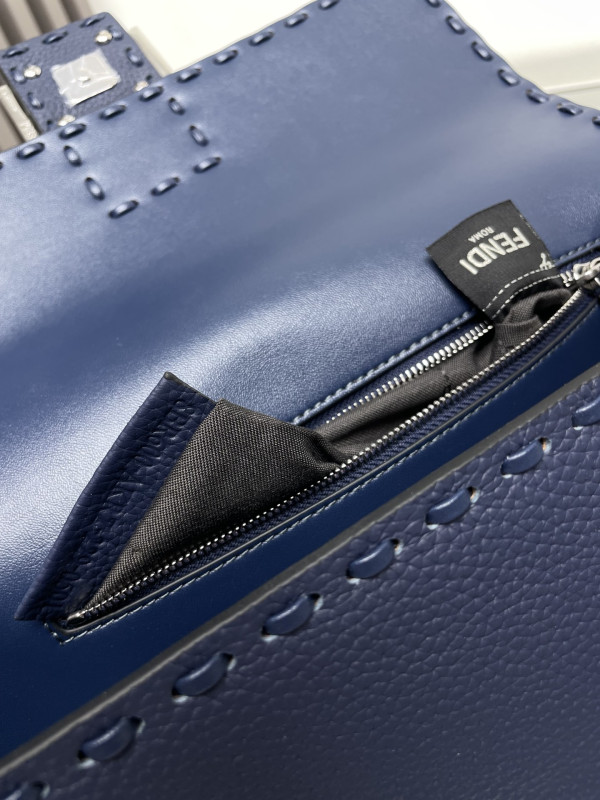 F**di baguette-26*13*6cm