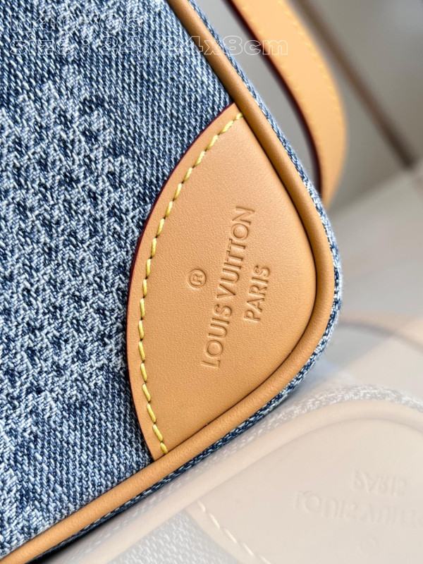 l0*is V*t0n chess messenger-24*24*8cm