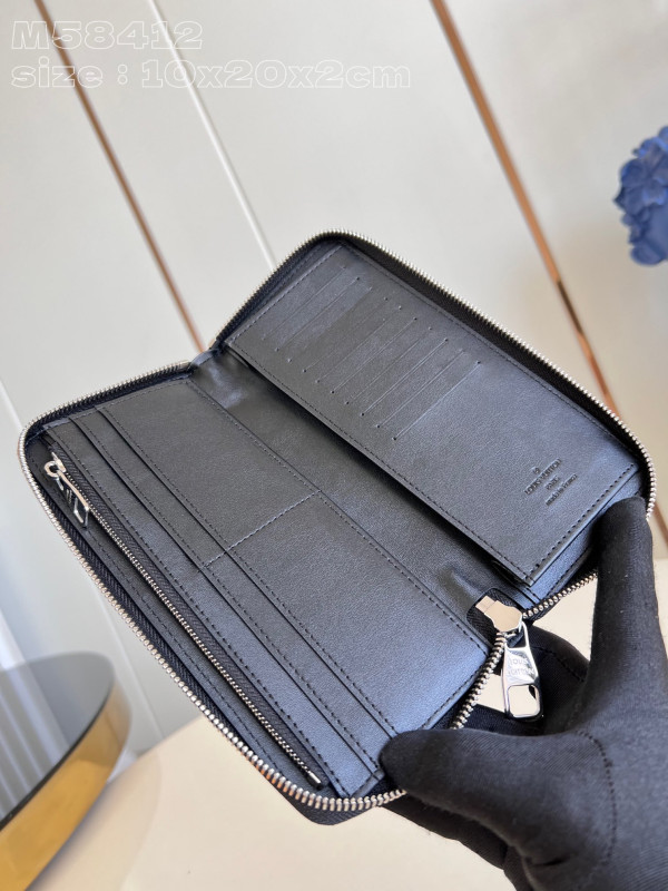 l0*is V*t0n zippy wallet-10*20*2 cm