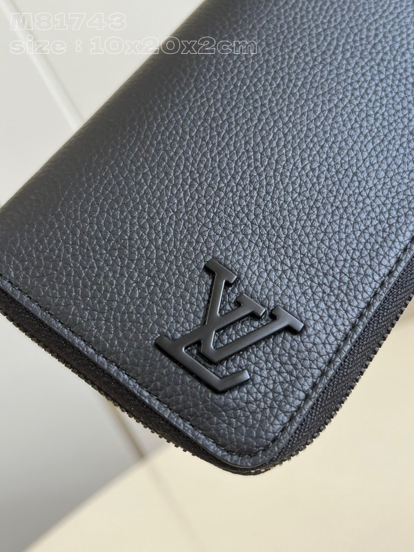 l0*is V*t0n zippy wallet-10*20*2 cm