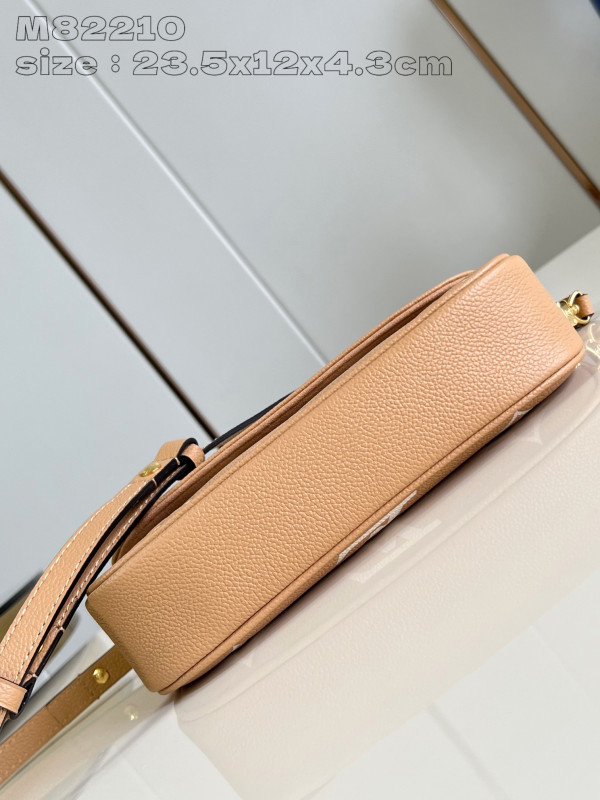 l0*is V*t0n wallet on chain ivy-23.5*12*4.3cm