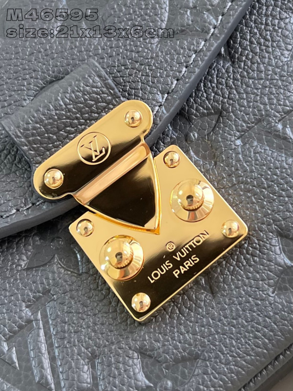 l0*is V*t0n pochette metis east west