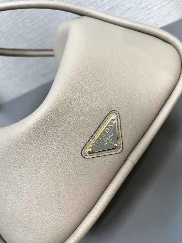 Pra*a darling leather handbag