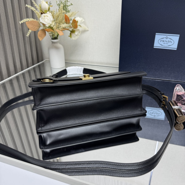 Pra*a soft sound medium leather shoulder bag