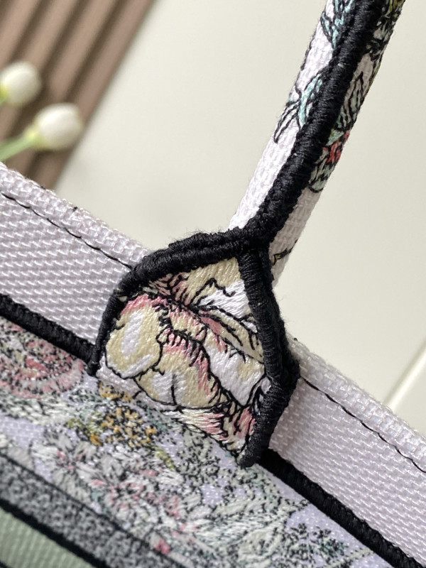 MEDIUM DIRO BOOK TOTE-36CM