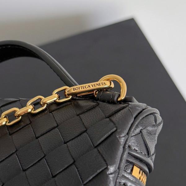 bo*te*ga Ve*ne*ta small soft vanity - 19*14*3cm